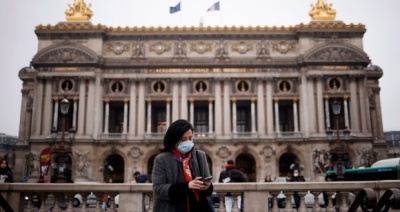 Masks will be mandatory outdoors in Paris starting December 31st