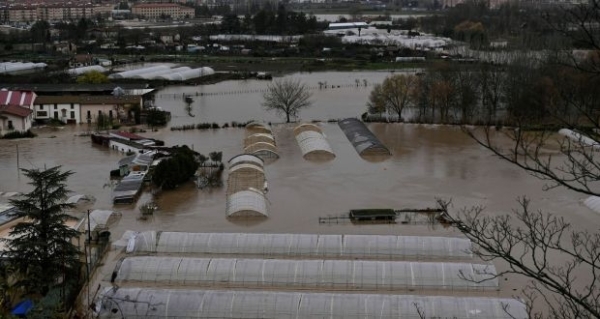Storm Barra: Severe flooding kills one in northern Spain