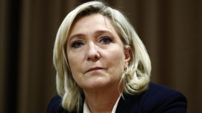 A defection reveals Le Pen’s Achilles heel: she looks too mainstream