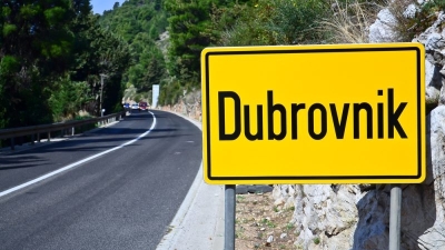 Croatia to build motorway to Dubrovnik bypassing Bosnia, using existing EU-funded bridge