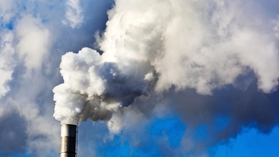 Europe’s industrial decarbonisation at risk amid sharp drop in CO2 price